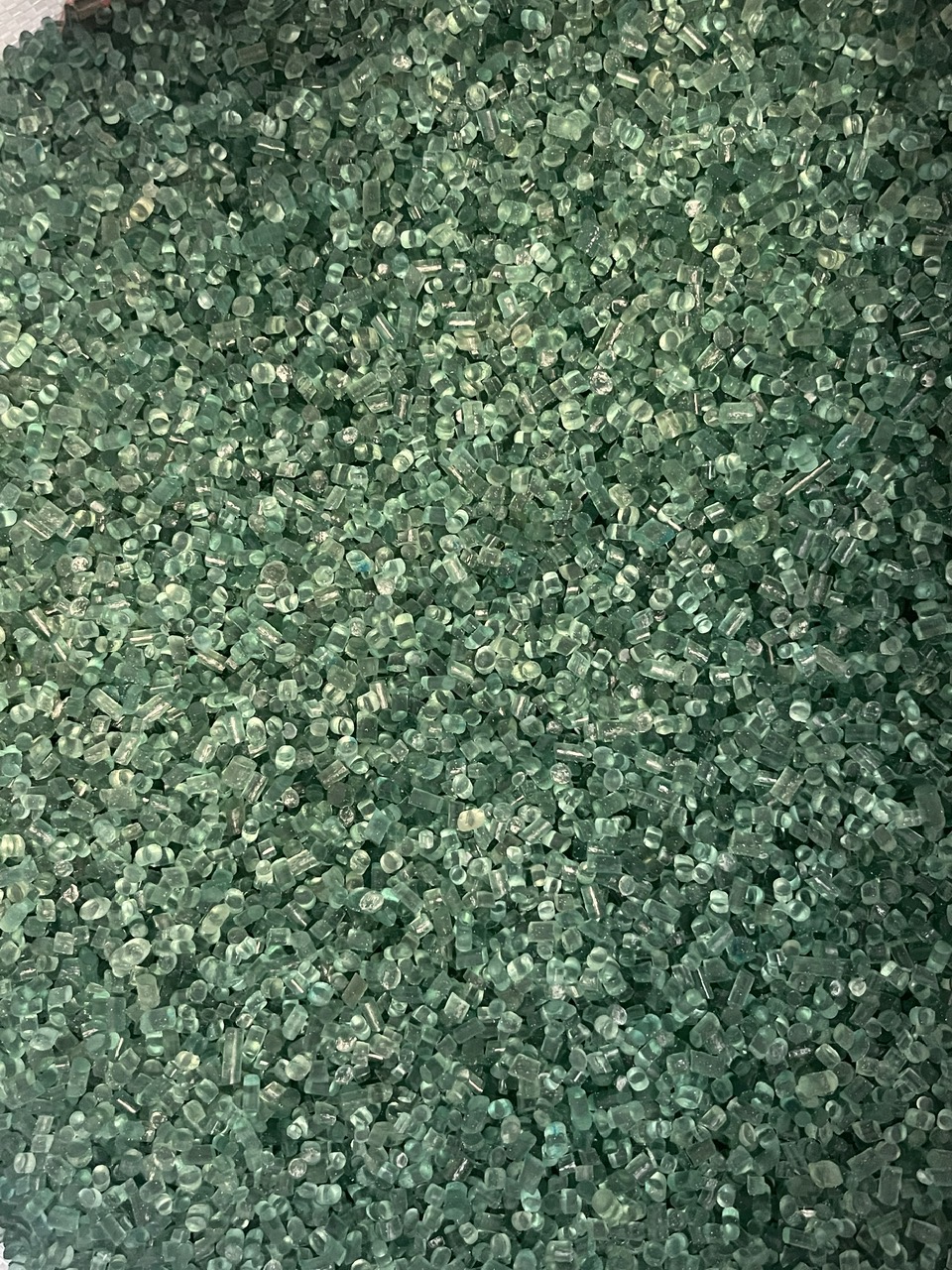 Hạt nhựa tái sinh PVC màu xanh lá