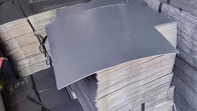 Sản xuất tấm sàn PVC theo yêu cầu